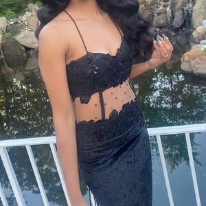 Elegant Black Lace Dress